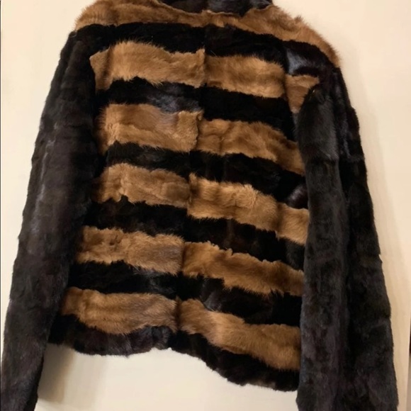 Beautiful well kept short sable jacket, lining an side pockets. Normal wear - Picture 2 of 6